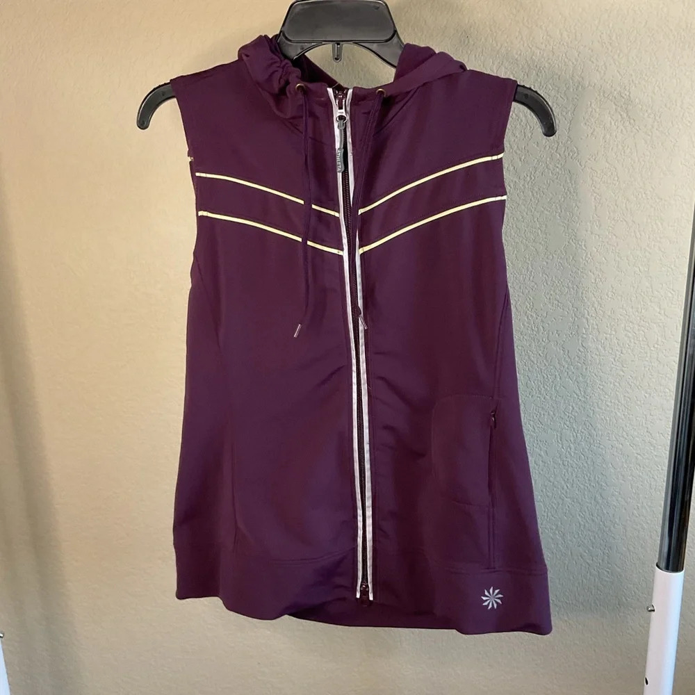 Athleta Womens Medium Zip Up Sporty Athletic Sleeveless Vest Hoodie Athleisure